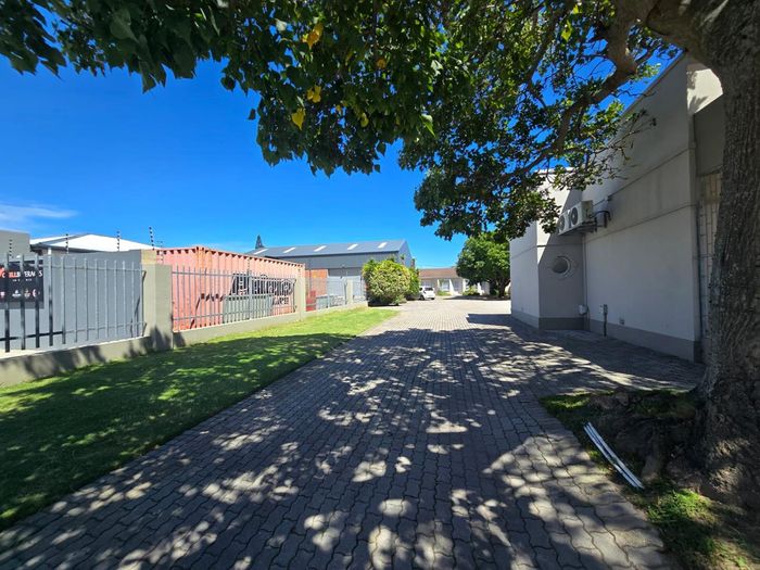 Property #2461995, Apartment Rental Monthly in Newton Park