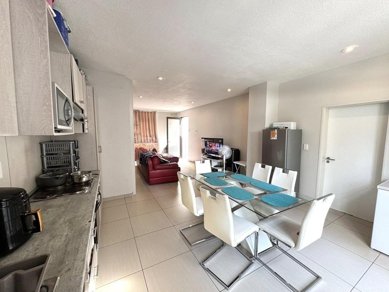 2 Bedroom Townhouse For Sale In Elisenheim - Photo 5