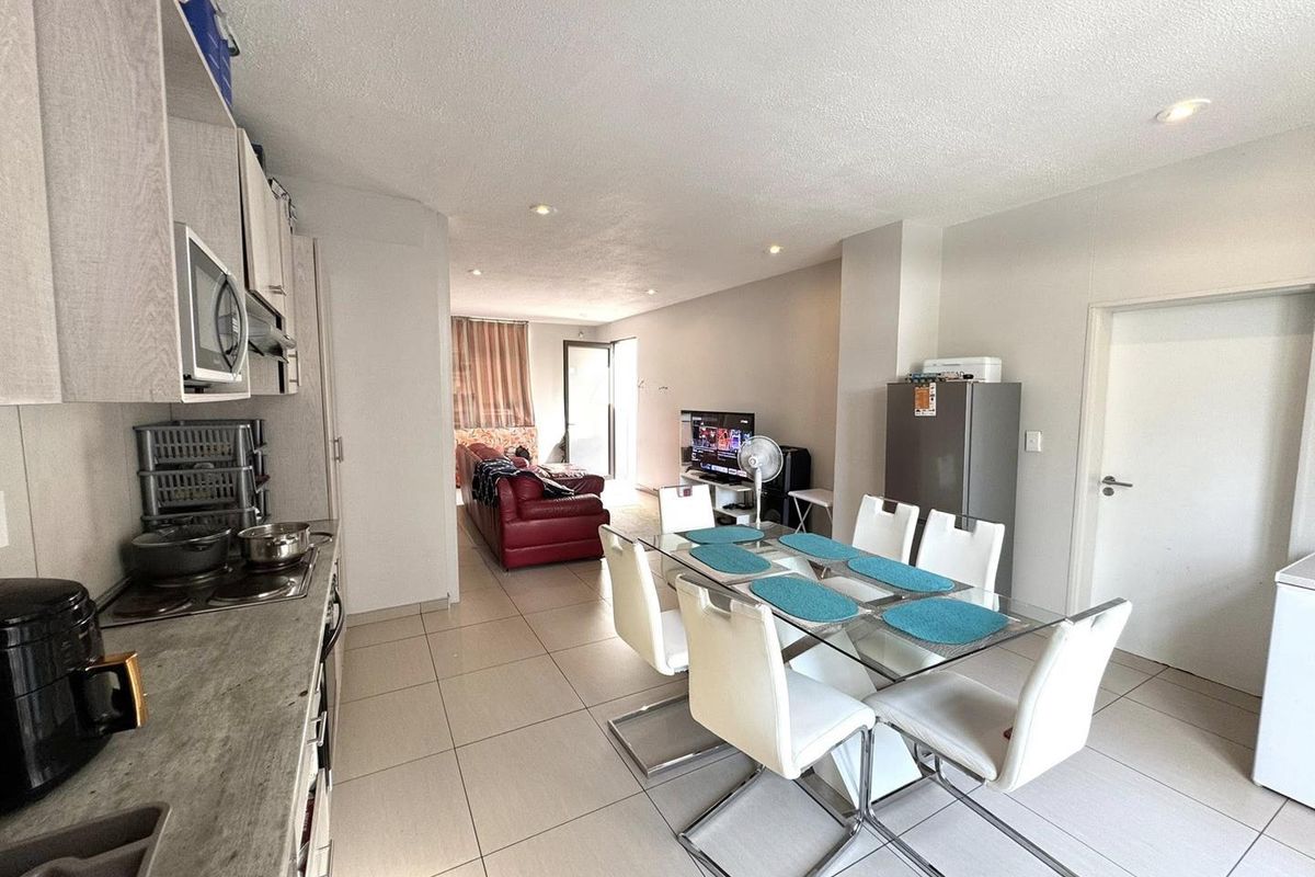 2 Bedroom Townhouse For Sale In Elisenheim - Photo 5