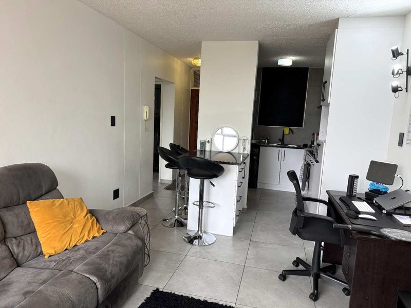 1,5 BEDROOM FLAT FOR SALE IN CONSTANTIA PARK, Pretoria East - Photo 6