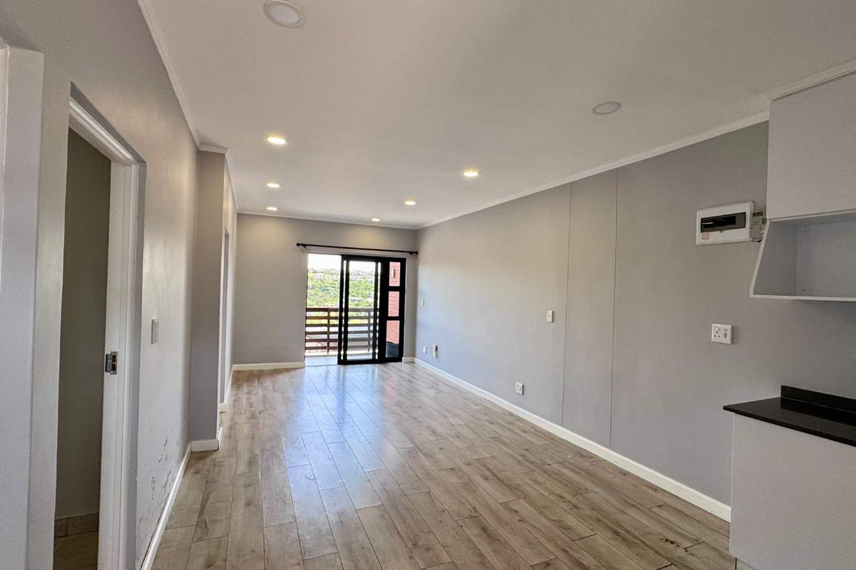 Contemporary Lock-Up-and-Go Living in Cotswold Fenns | 2 Bedroom, 2 Bathroom - Photo 5