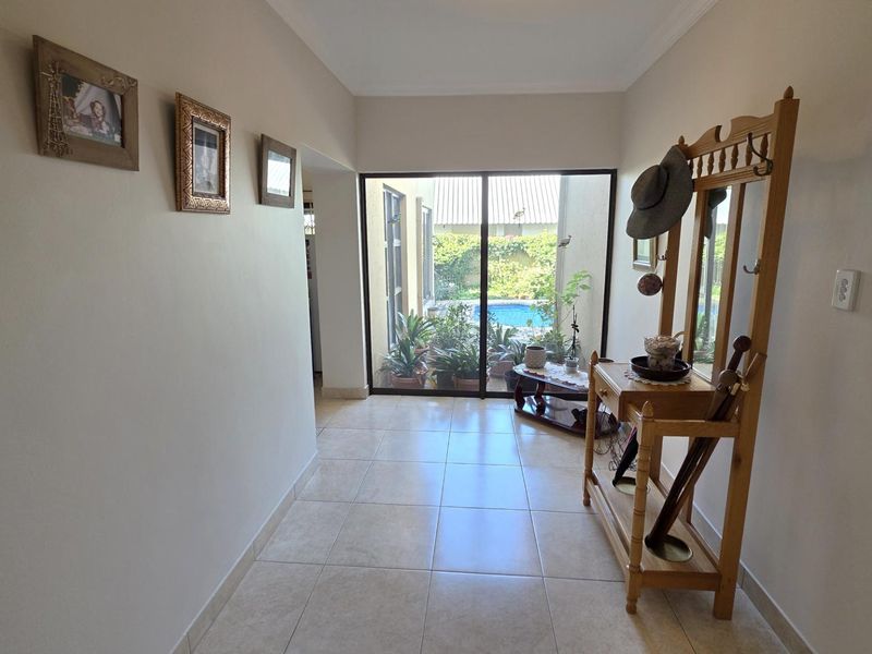 Elegant 4 Bedroom Family Home in Leloko Lifestyle Estate - Photo 5