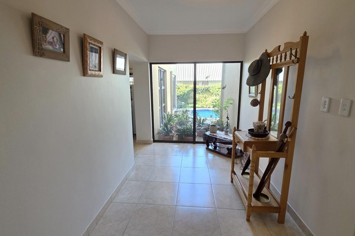 Elegant 4 Bedroom Family Home in Leloko Lifestyle Estate - Photo 5