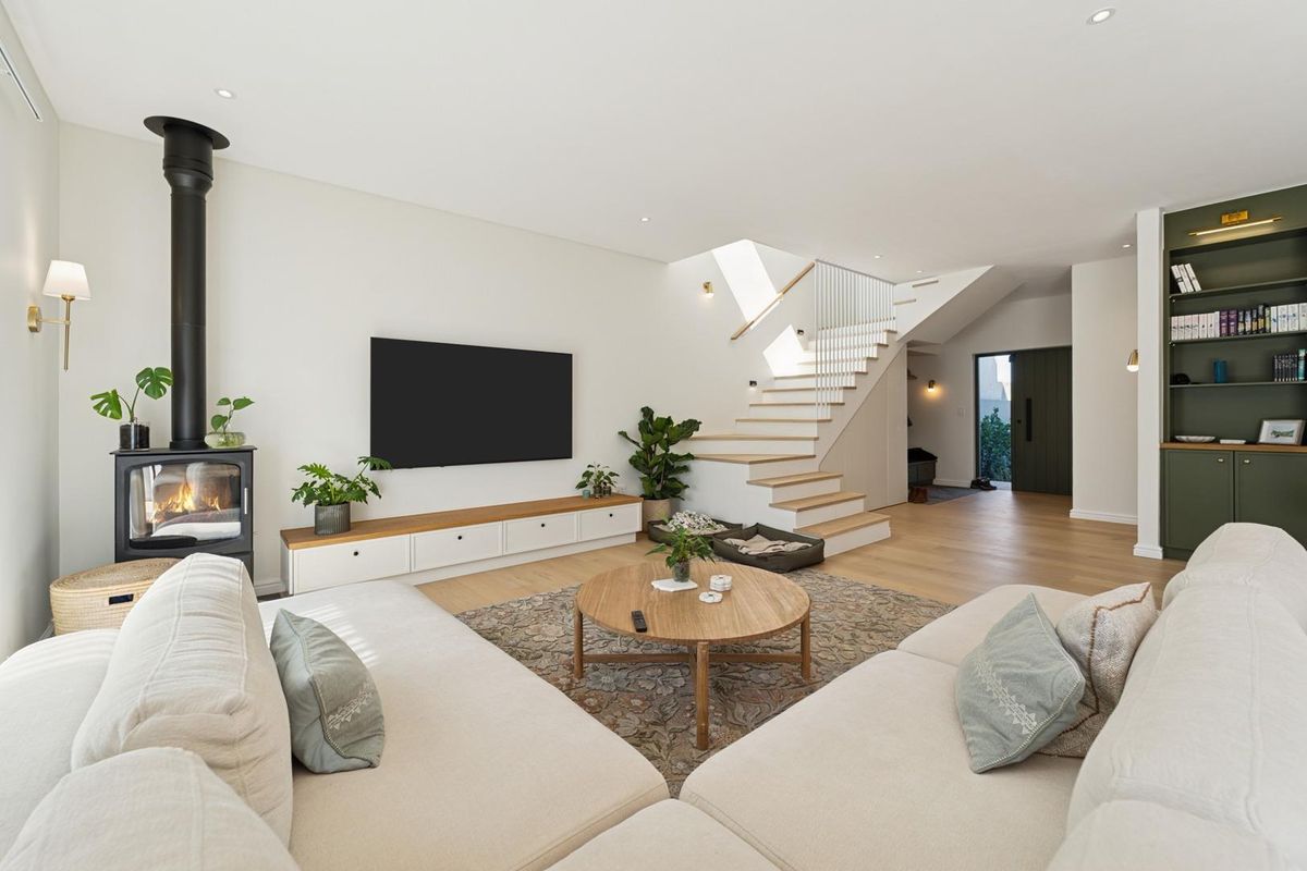 Modern elegance in the new Sandlewood Estate in Sandown NO VAT / INCLUDES TRANSFER  - HOME STILL TO BE BUILT - Photo 2