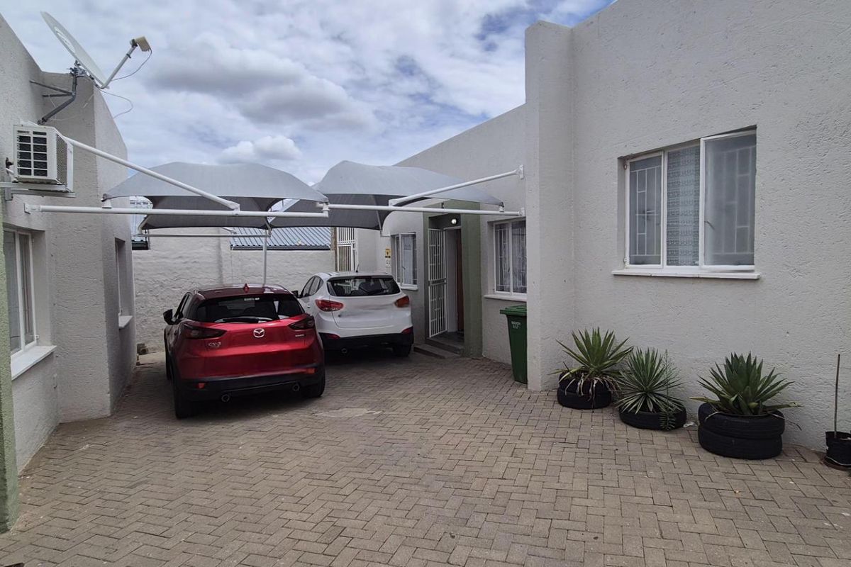 CHARMING 3 BEDROOM UNIT FOR SALE - Photo 2