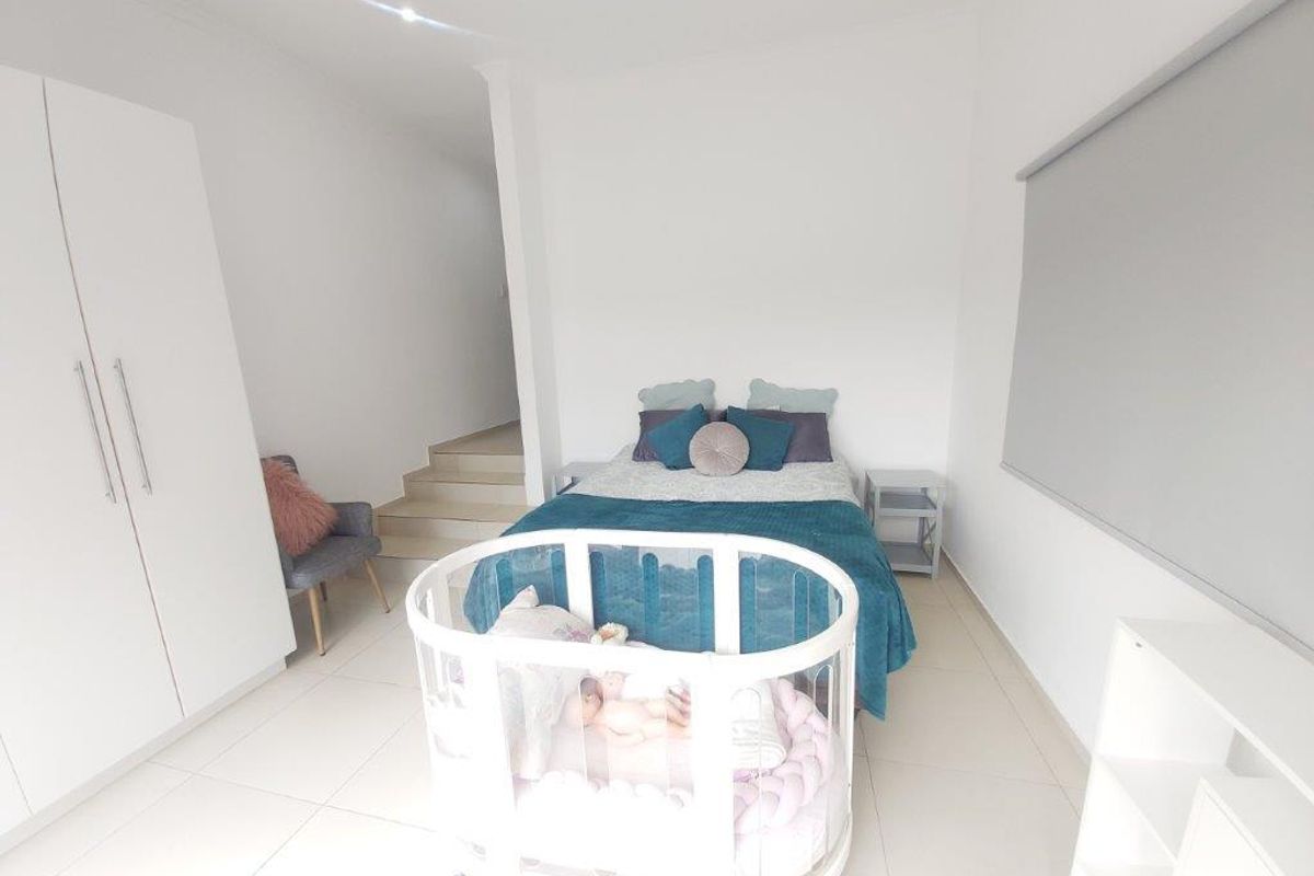 Hendra - Modern Family Home in a Peaceful Cul-De-Sac - Photo 5