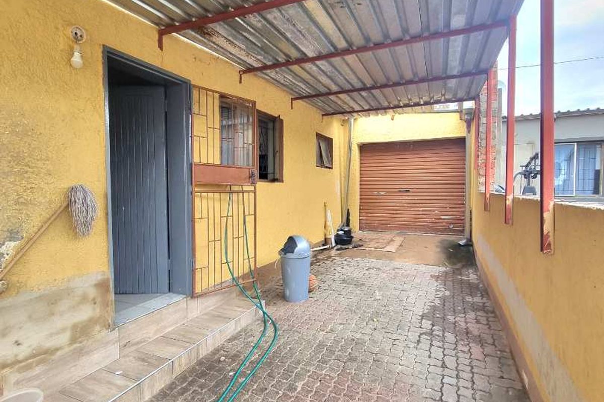 HOUSE FOR SALE KHOMASDAL - Photo 5