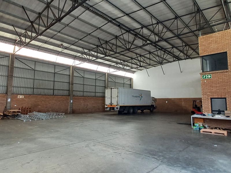 872m2 Jet Park Warehouse - Photo 8
