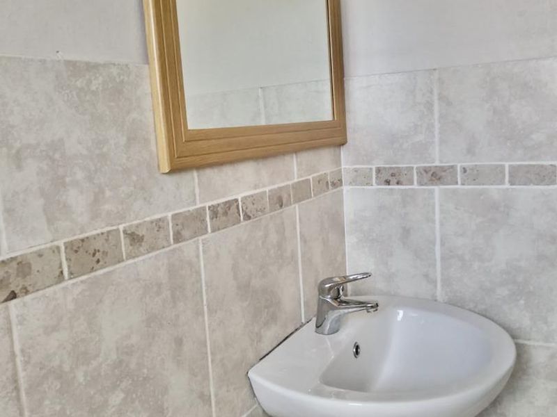 Hendra Estates - Pet Friendly 3 Bedroom Townhouse for Sale!! - Photo 7