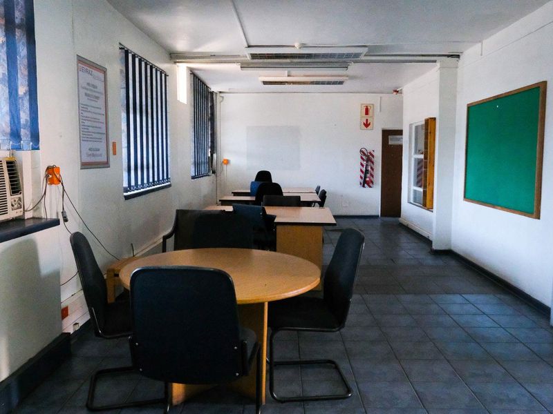 PRIME LOCATION - OFFICE BLOCK - HIGHVELD INDUSTRIAL PARK - Photo 3