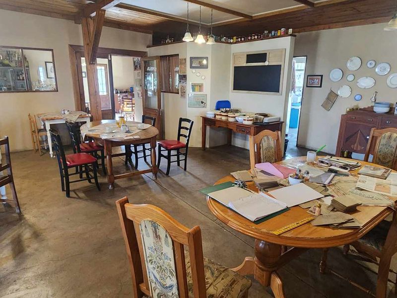 WELL LOCATED INCOME GENERATING PROPERTY - Photo 6