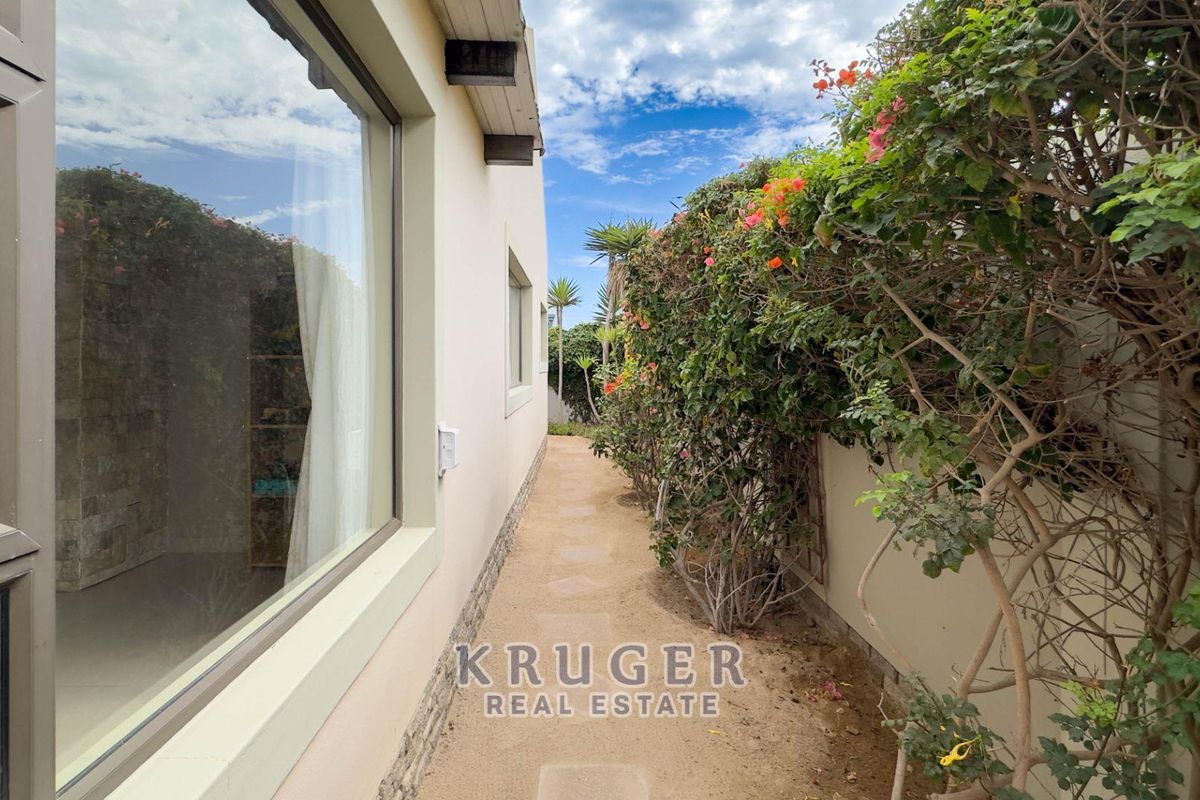 3-BEDROOM HOUSE FOR SALE IN SWAKOPMUND – EXTENSION 15 - Photo 5