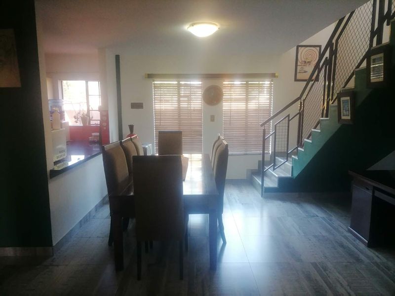 **Charming 3-Bedroom Townhouse for Sale in Thornbrook** - Photo 3