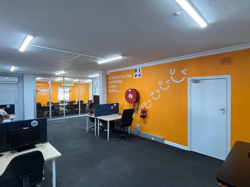 Ground Floor Commercial Space To Let | Secure Business Park | Old Main Road - Photo 2