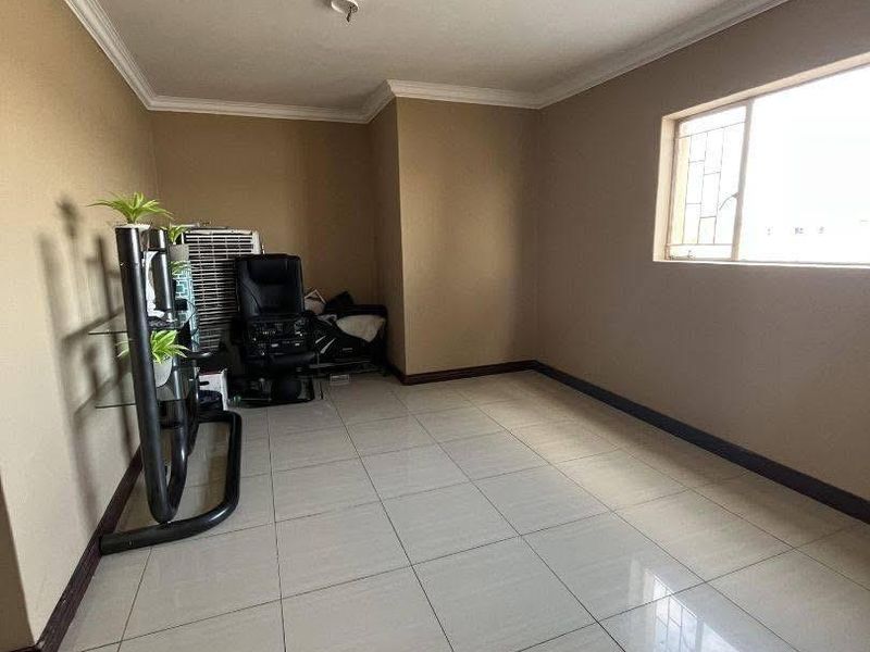 Double Storey House For Sale - Photo 2