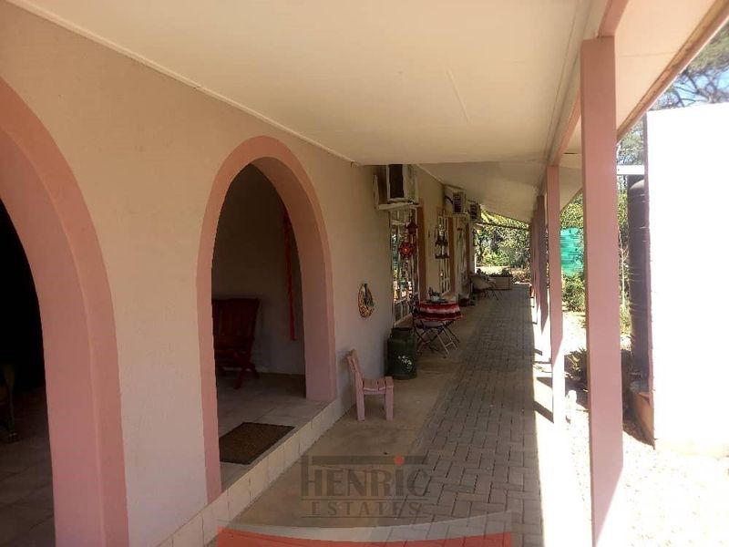 Nice and secure family home! - Photo 2