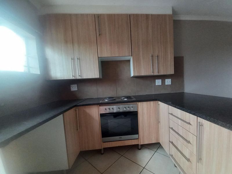 Apartment for sale in Midrand - Photo 8