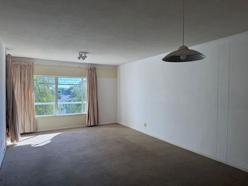Bright 2-Bed Apartment with Balcony - Photo 1