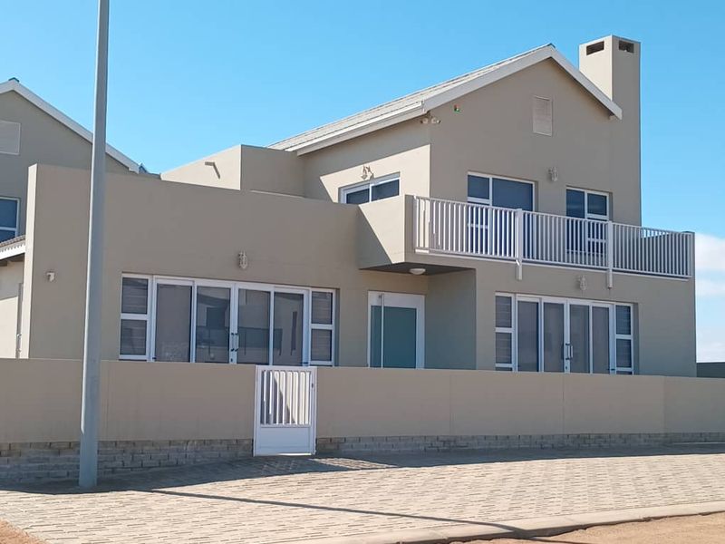 BEAUTIFUL, MODERN AND SPACIOUS HOUSE FOR SALE IN HENTIES BAY - Photo 3