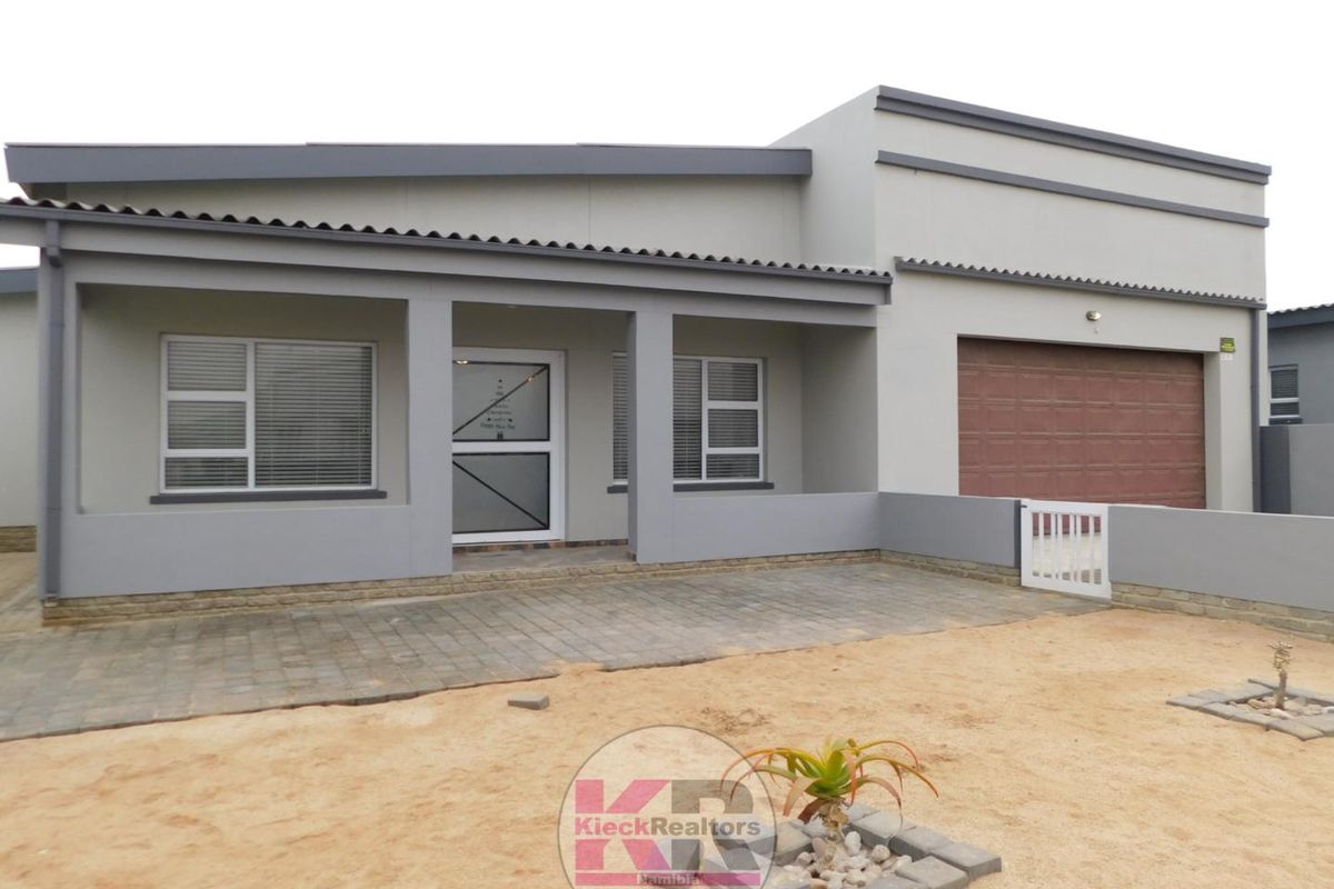 3 Bedroom Home For Sale In Sun Bay (Henties Bay) Not to be Missed!!! - Photo 2