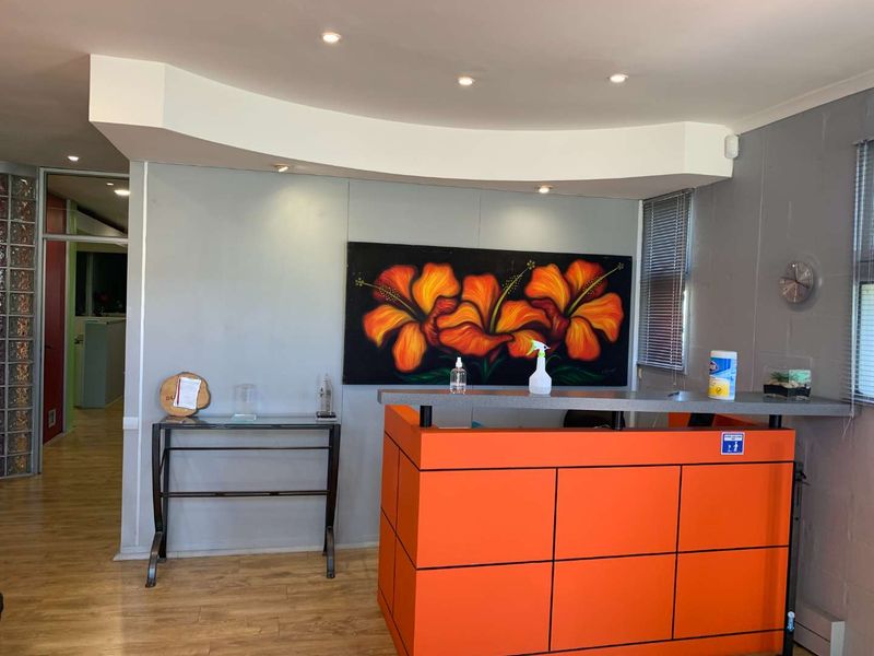 Office in a Secure Business Park awaits in Pinelands - Photo 2