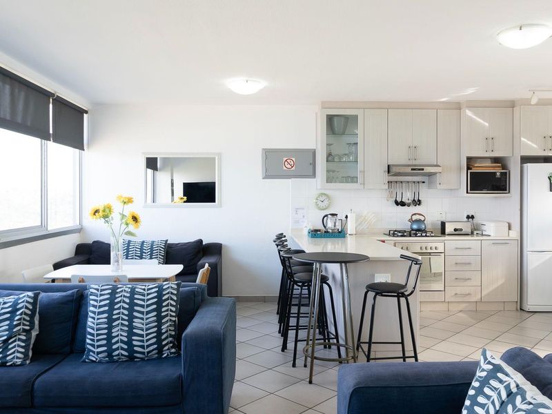 Modern, furnished and on the beach - Photo 4