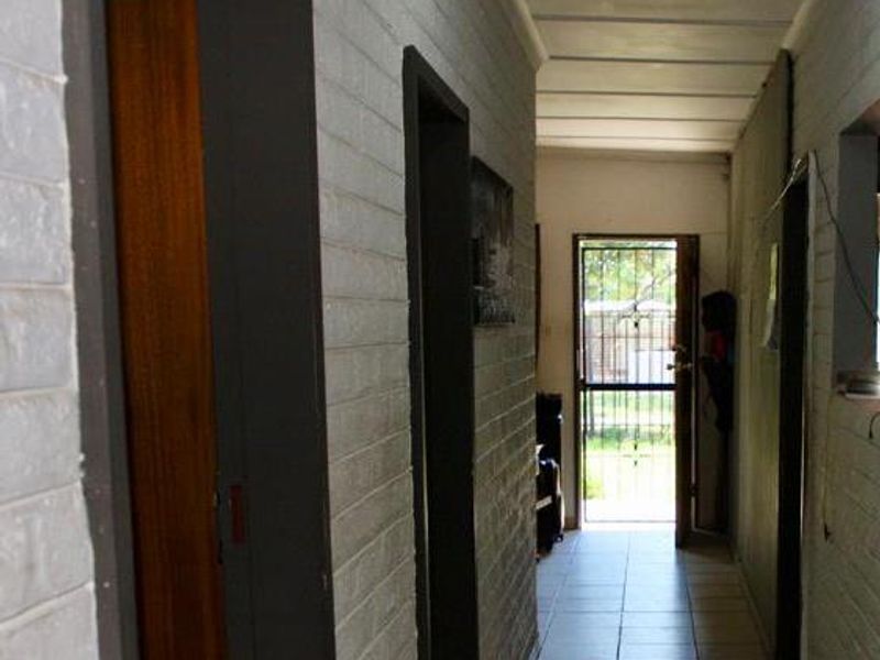 Property for Sale in Heilbron Just Released to the Market! 3 Bedroom house with 2.5 bathrooms - Photo 7