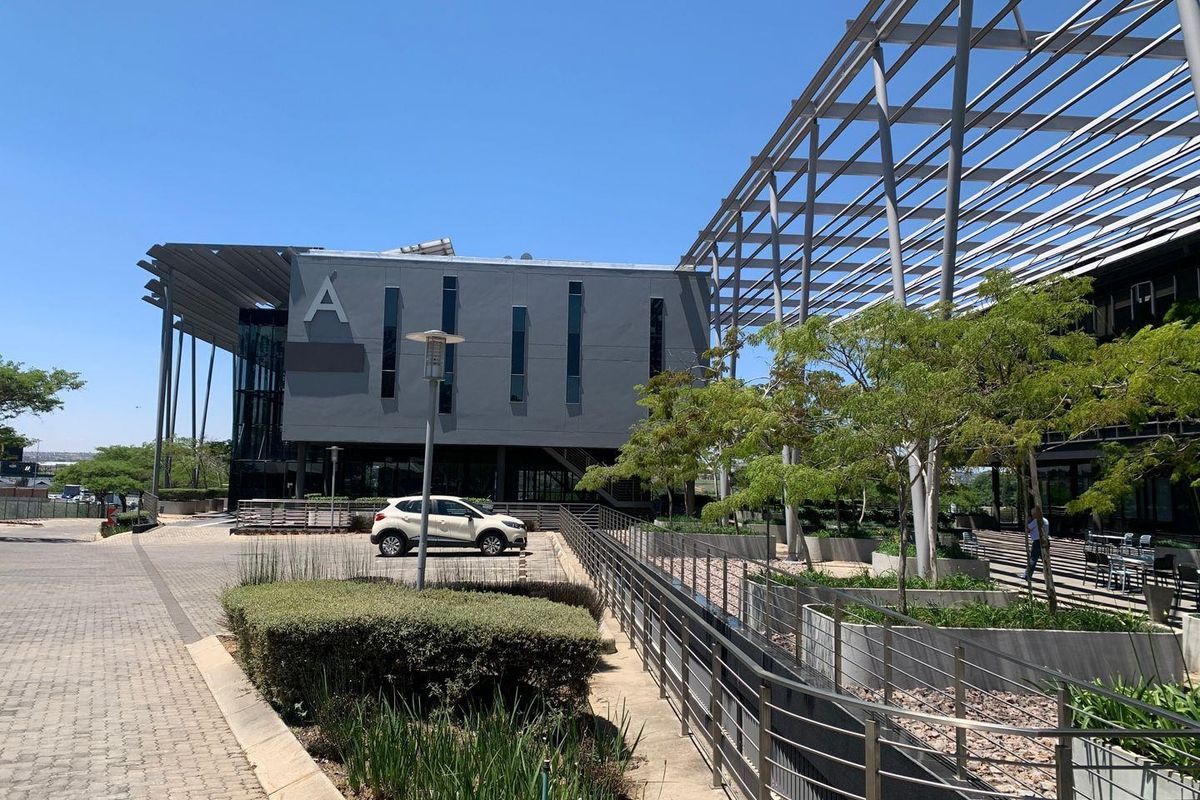 781m2 Woodmead North Offices To Let - Photo 3