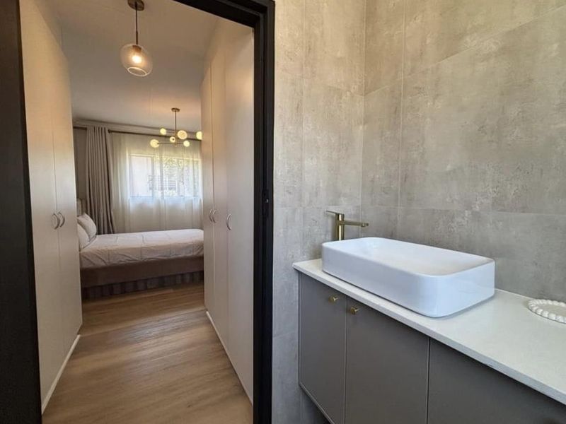 Modern 2 Bedroom, 2 Bathroom Apartment to Rent in North Riding - Photo 9