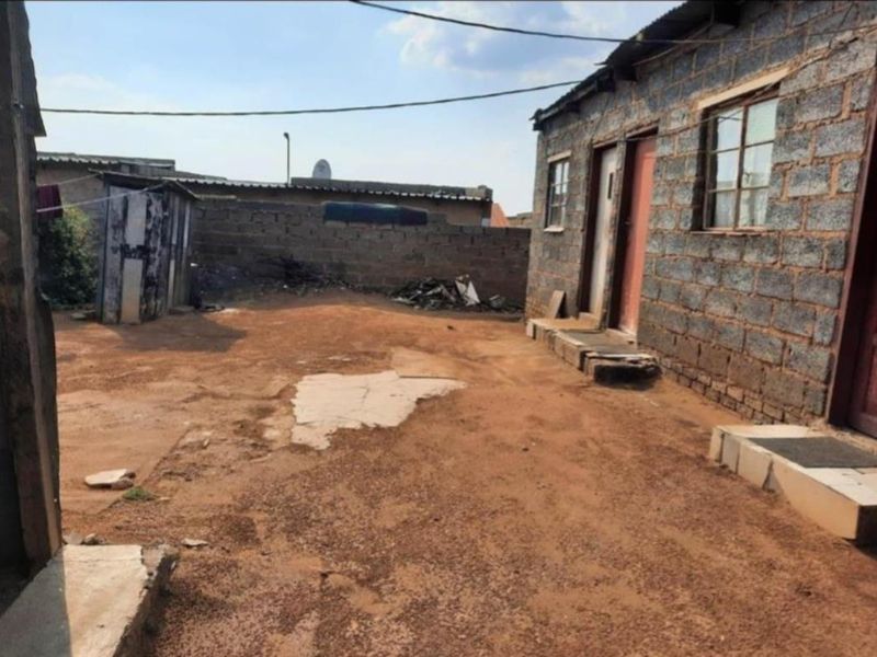 Cash Deal , Cash Deal .Property Investment In Ivory Park Ext 6 - Photo 2