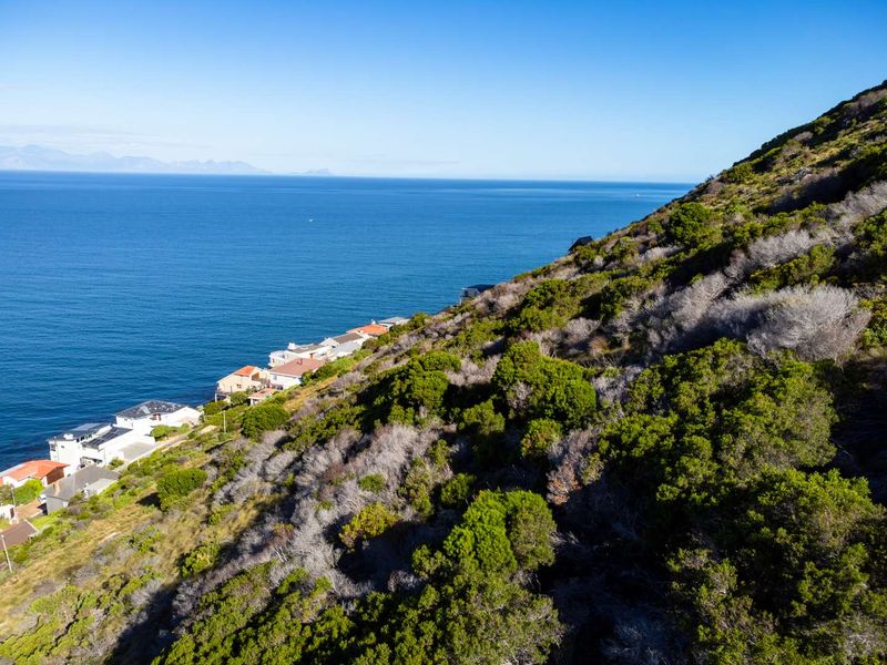46 Cliff Road Fish Hoek - An Elevated Point of View - Photo 3