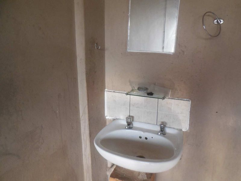 Room at Gompou - Photo 8