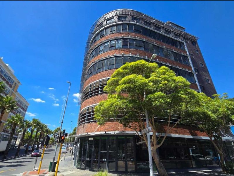 Prime corner 145m2 retail site to let - Photo 2