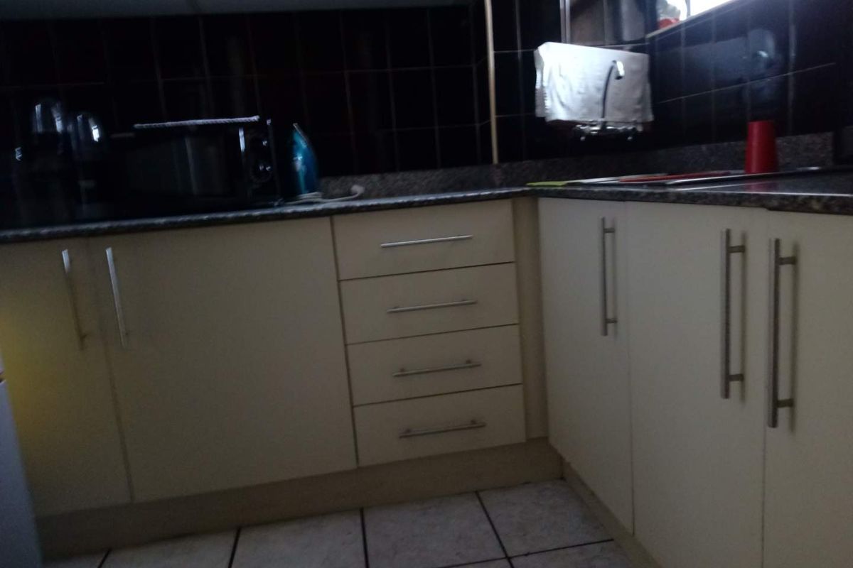 Affordable unit for sale in the heart of Durban CBD. - Photo 4