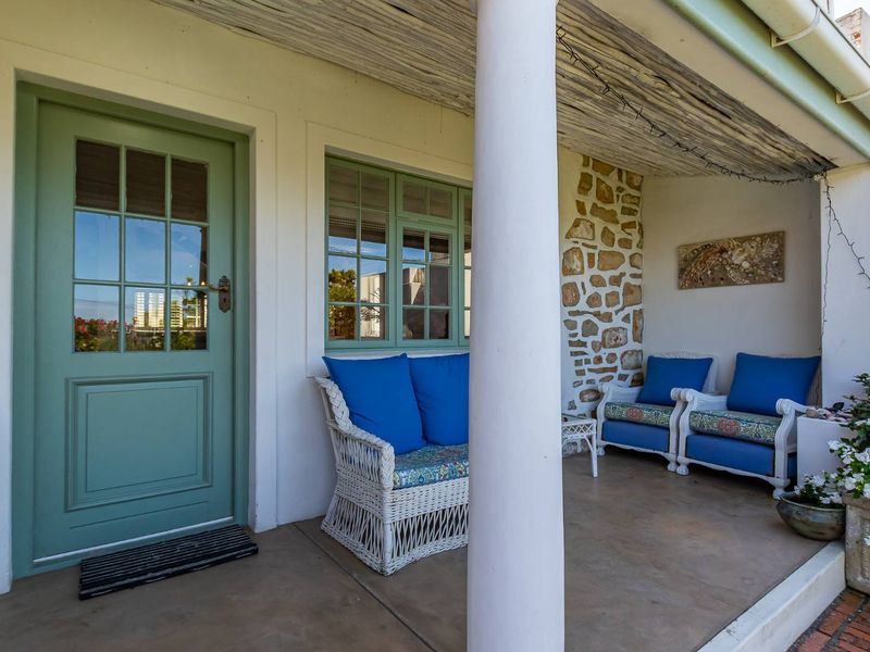 Classic Fully Furnished Home in Kalk Bay - Photo 5