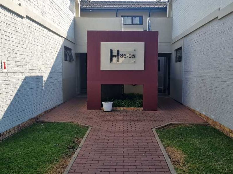 Perfect starter Home or Investment Opportunity - Photo 3