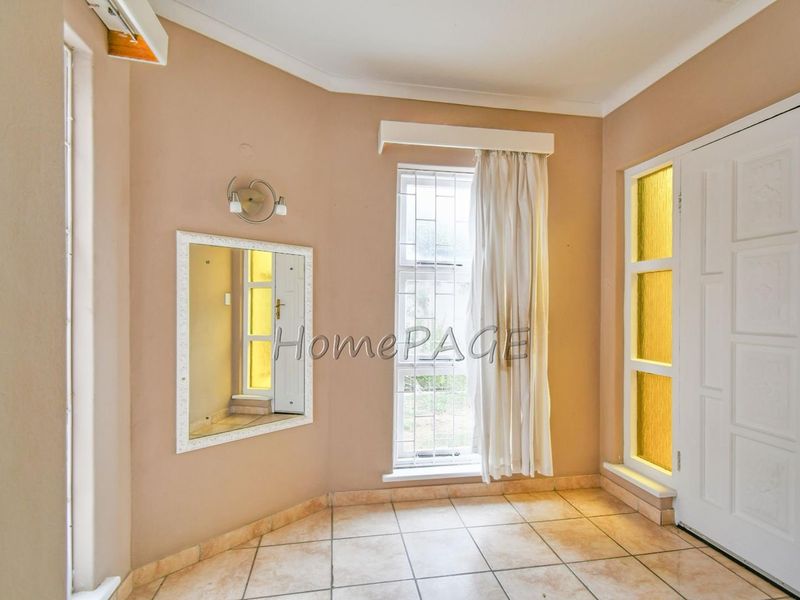 CENTRAL, WALVIS BAY:  4 Bedr Home CLOSE TO SCHOOLS is for Sale - Photo 3