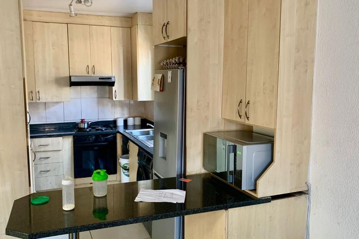 **Charming 3-Bedroom Home in Ormonde Complex**with outside room and toilet - Photo 3