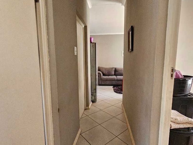 3 bedroom town house for sale - Photo 9