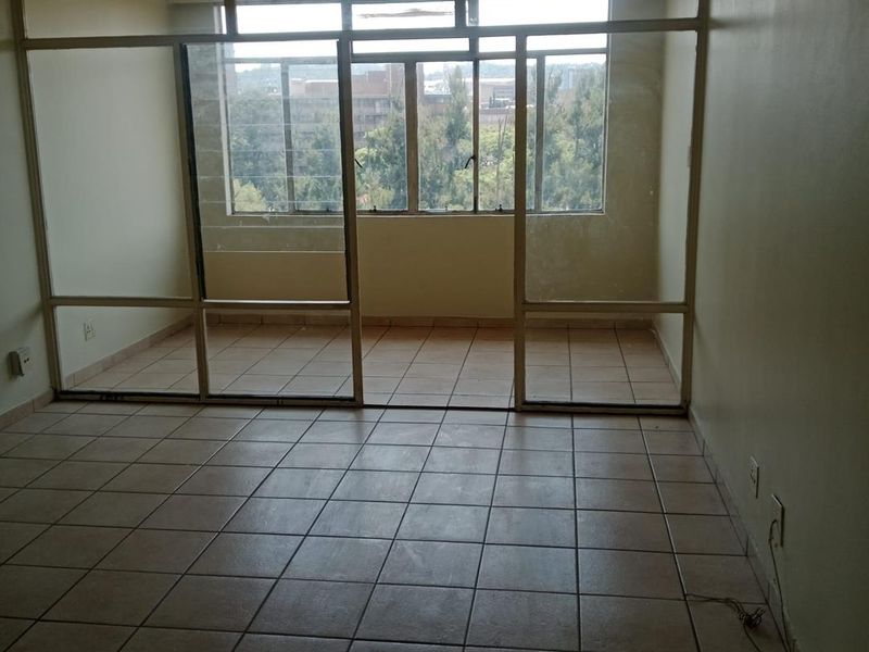 A BACHELOR FLAT TO RENT IN SUNNYSIDE - Photo 10