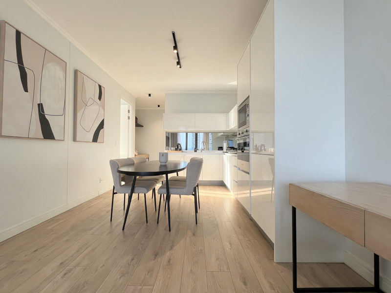 Luxury living above the skyline, 2 bedroom apartment for sale at Ellipse Waterfall - Photo 5