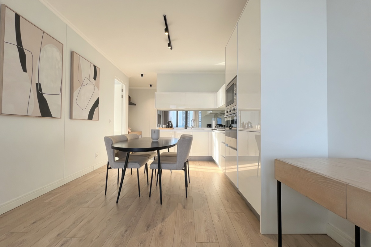 Luxury living above the skyline, 2 bedroom apartment for sale at Ellipse Waterfall - Photo 5