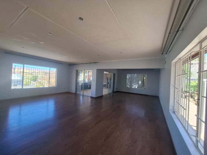 Charming Duet in Central Avis - Photo 2