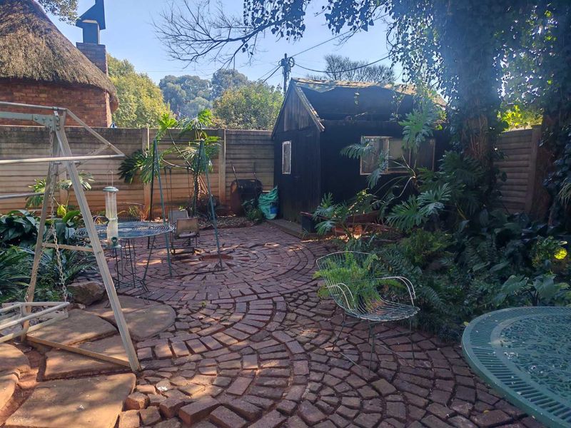 EXCLUSIVE MANDATE - LOVELY FAMILY HOME - CLOSE TO SCHOOLS - Photo 8