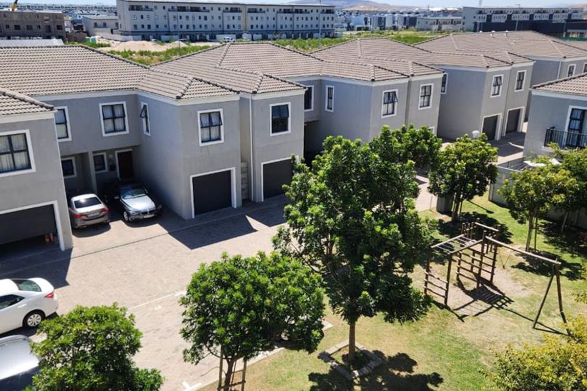 Apartment for sale in Parklands East, Nirvana Complex. - Photo 3