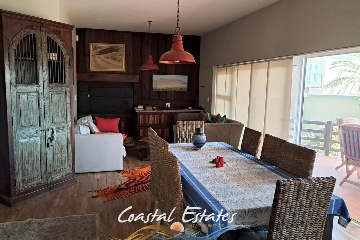 Exquisite Waterfront Home with Breathtaking Views - Photo 5