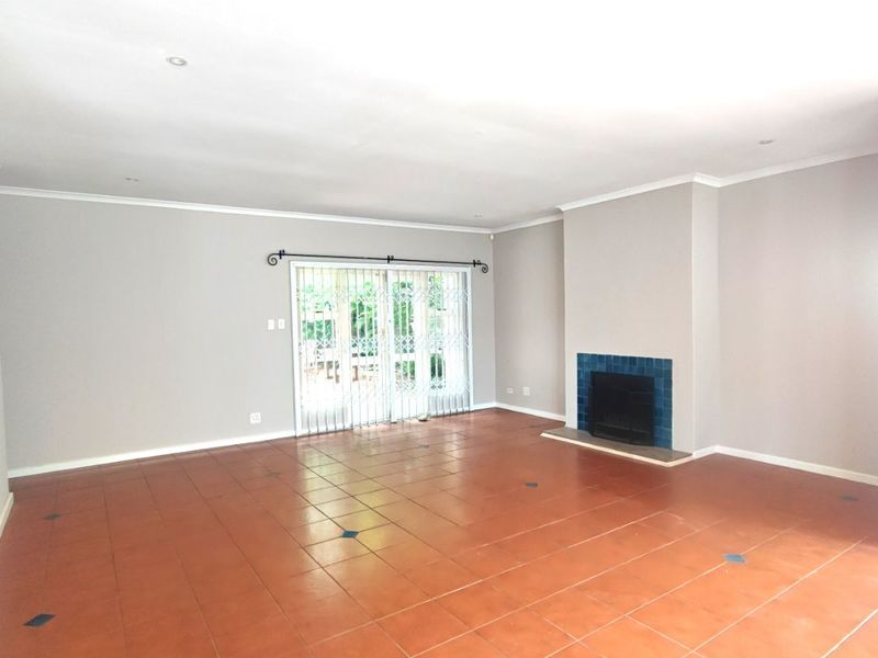 2 bed cottage style home in Wynberg - Photo 2