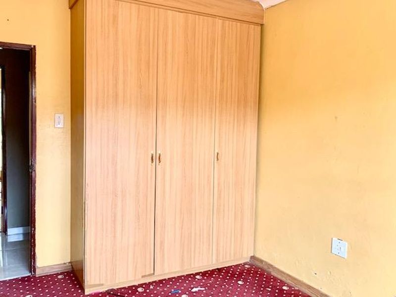 MUCH LOVED FAMILY HOME IN SOUGHT AFTER STREET - Photo 9