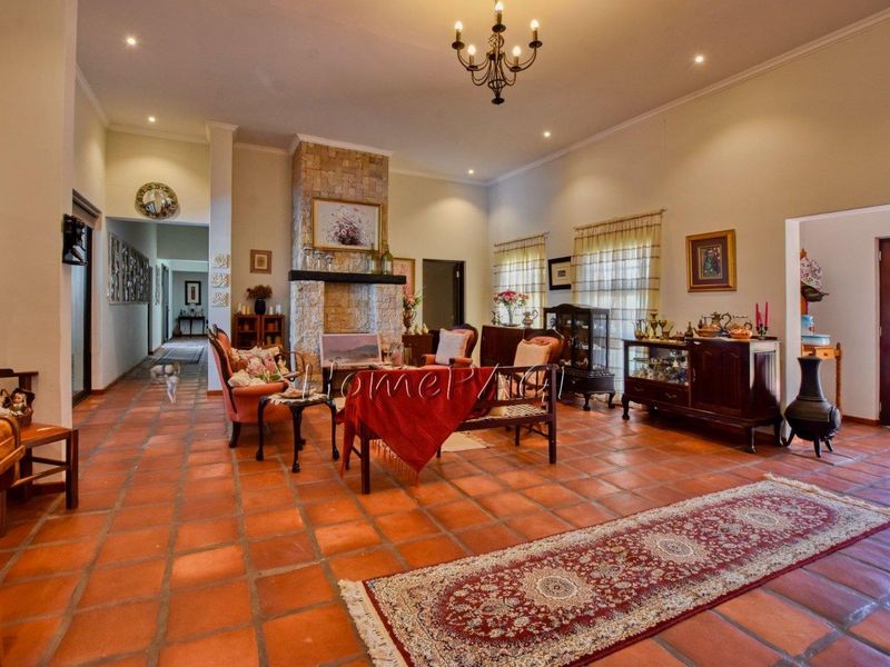 Omaruru Wildlife Estate, Omaruru:  Lifestyle plot with LUXURIOUS MANSION is for sale - Photo 10