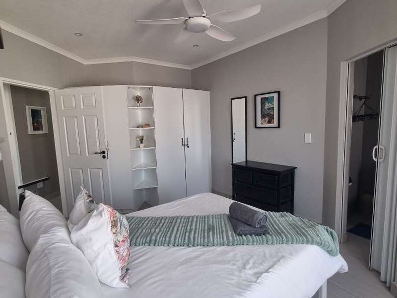 Lease This 3-Bedroom Gem with Private Bathrooms & Relaxing Patio - Photo 8